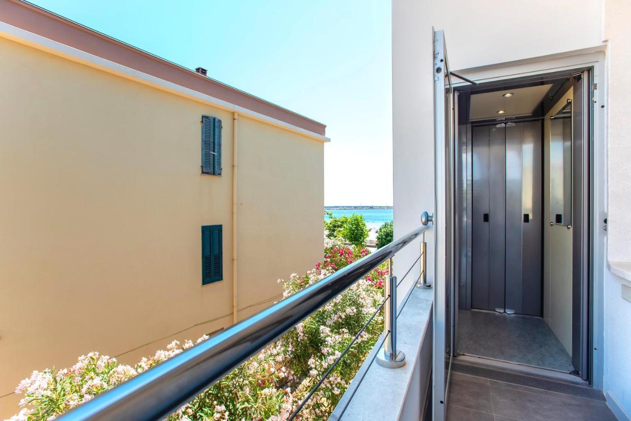 Nura'S - Apartment Al Mare Sea Front Алгеро Екстериор снимка