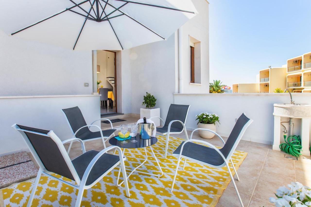 Nura'S - Apartment Al Mare Sea Front Алгеро Екстериор снимка