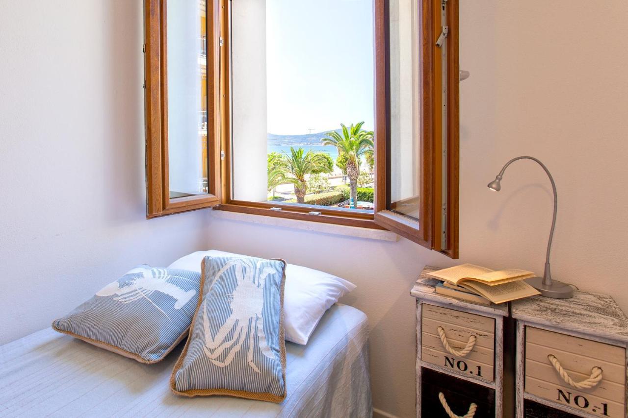 Nura'S - Apartment Al Mare Sea Front Алгеро Екстериор снимка