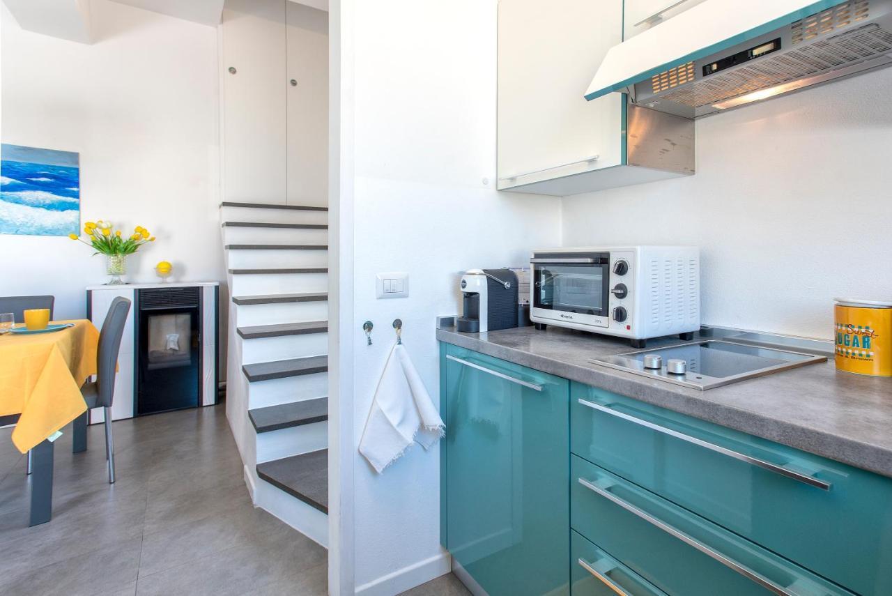 Nura'S - Apartment Al Mare Sea Front Алгеро Екстериор снимка